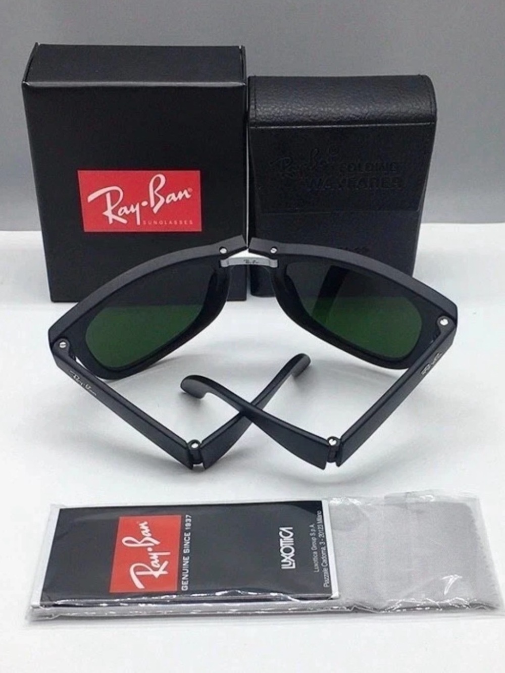 NWT Ray-Ban Folding Wayfarer RB4105 Black Silver Mirror 50mm - Picture 5 of 17